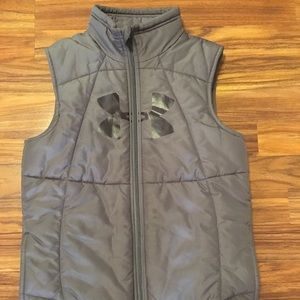 Boys Under Armour cold gear vest